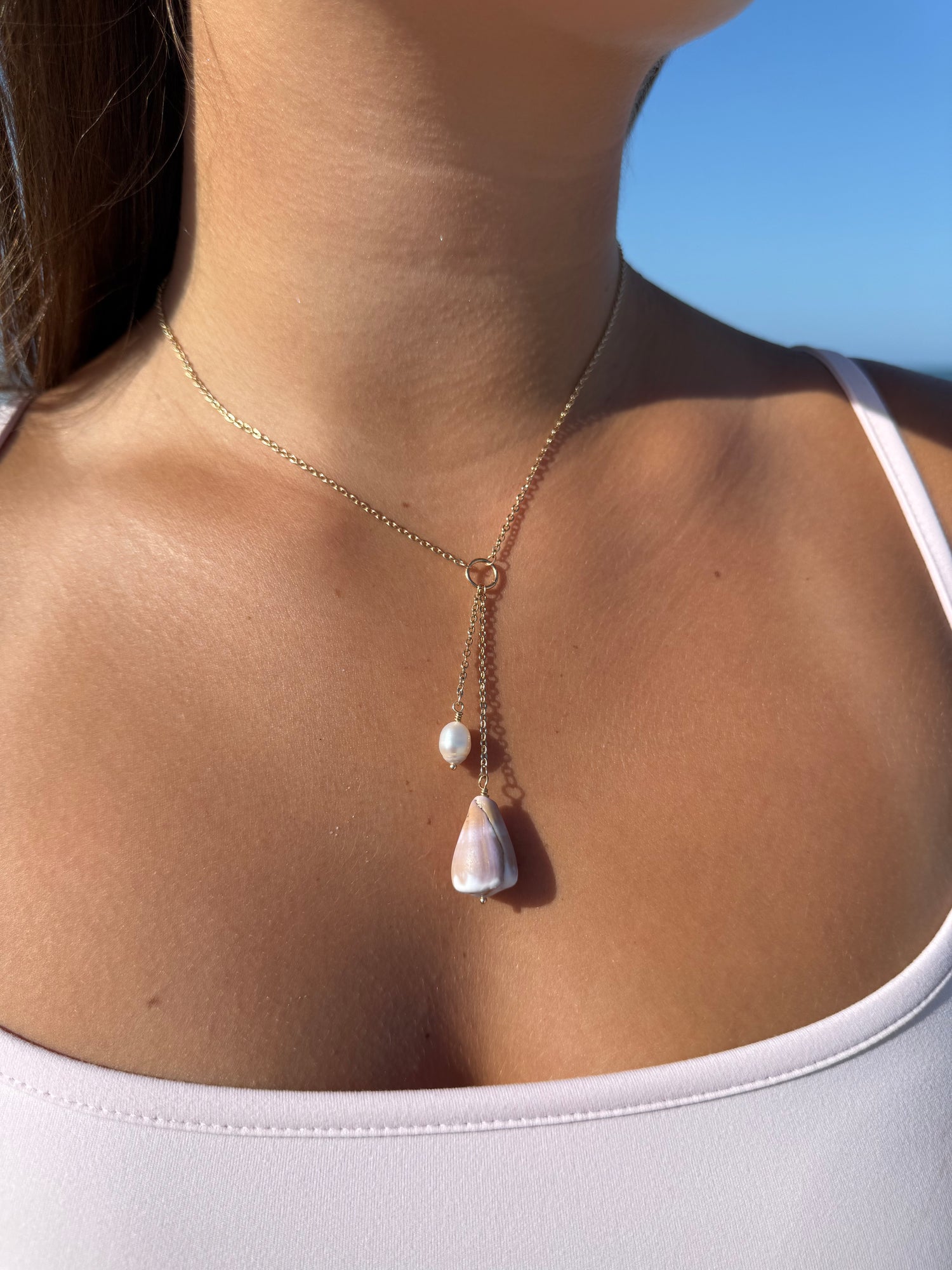 Poipu Split Lariat